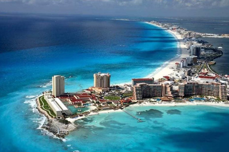 Cancun beach- 7 Reasons Mexico is an Ideal Travel Destination