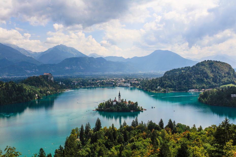 Unveiling Slovenia's Hidden Gems: Exploring the Enchanting Caves and Castles