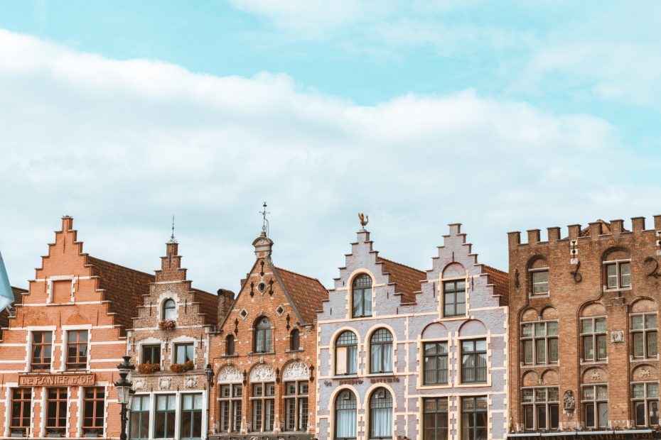 Art and Architecture: Exploring Belgium's Golden Age and Modern Design