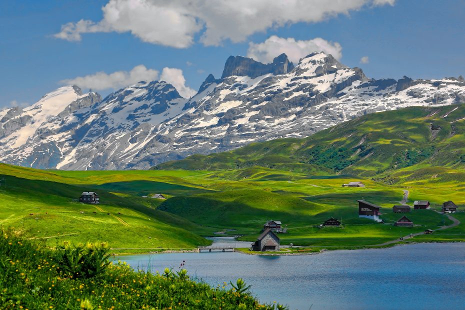 From Cheese Fondue to Yodeling: Experiencing Swiss Traditions