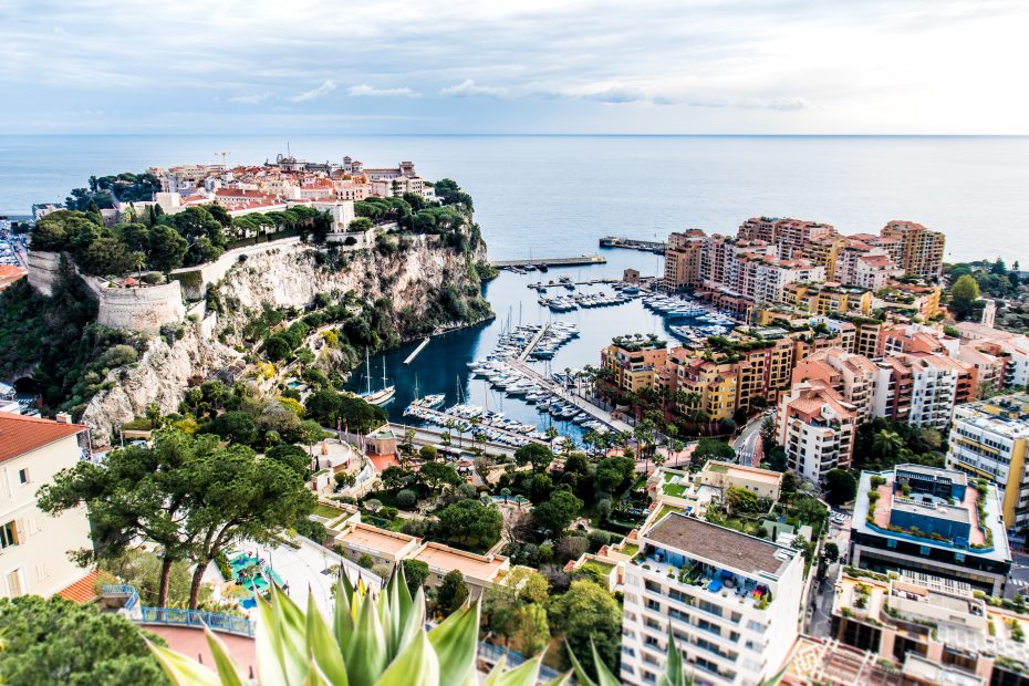 A Taste of Luxury: Indulging in Monaco's Michelin-Starred Cuisine