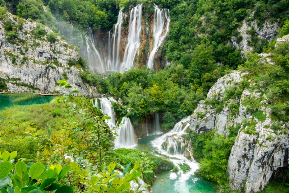 Exploring Croatia's Enchanting Islands: Sun, Sea, and Serenity