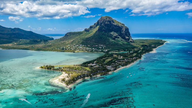Exploring the Tropical Paradise: A Journey through Mauritius