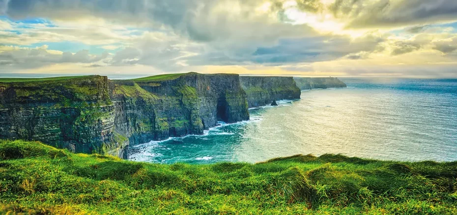 Exploring the Emerald Isle: A Journey through Ireland's Natural Beauty