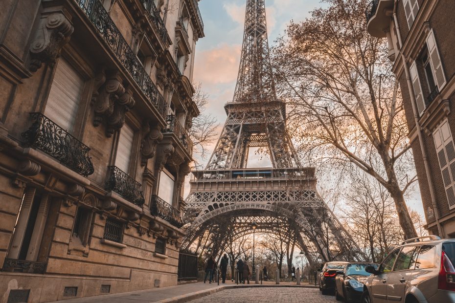 Unveiling the Artistic Charm of Paris: A Cultural Adventure