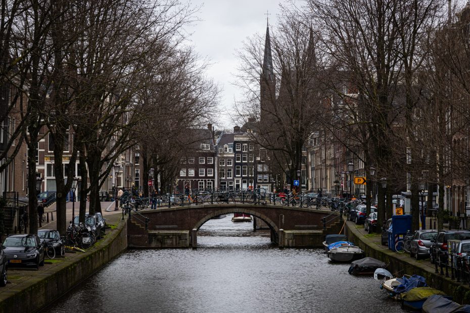 Amsterdam: A Vibrant City of Canals and Culture