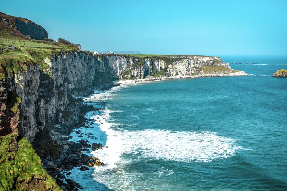 Exploring the Emerald Isle: A Guide to Ireland's Top Tourist Attractions